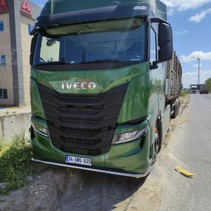 İVECO S-WAY ALT BIYIK / 7 LED Lİ